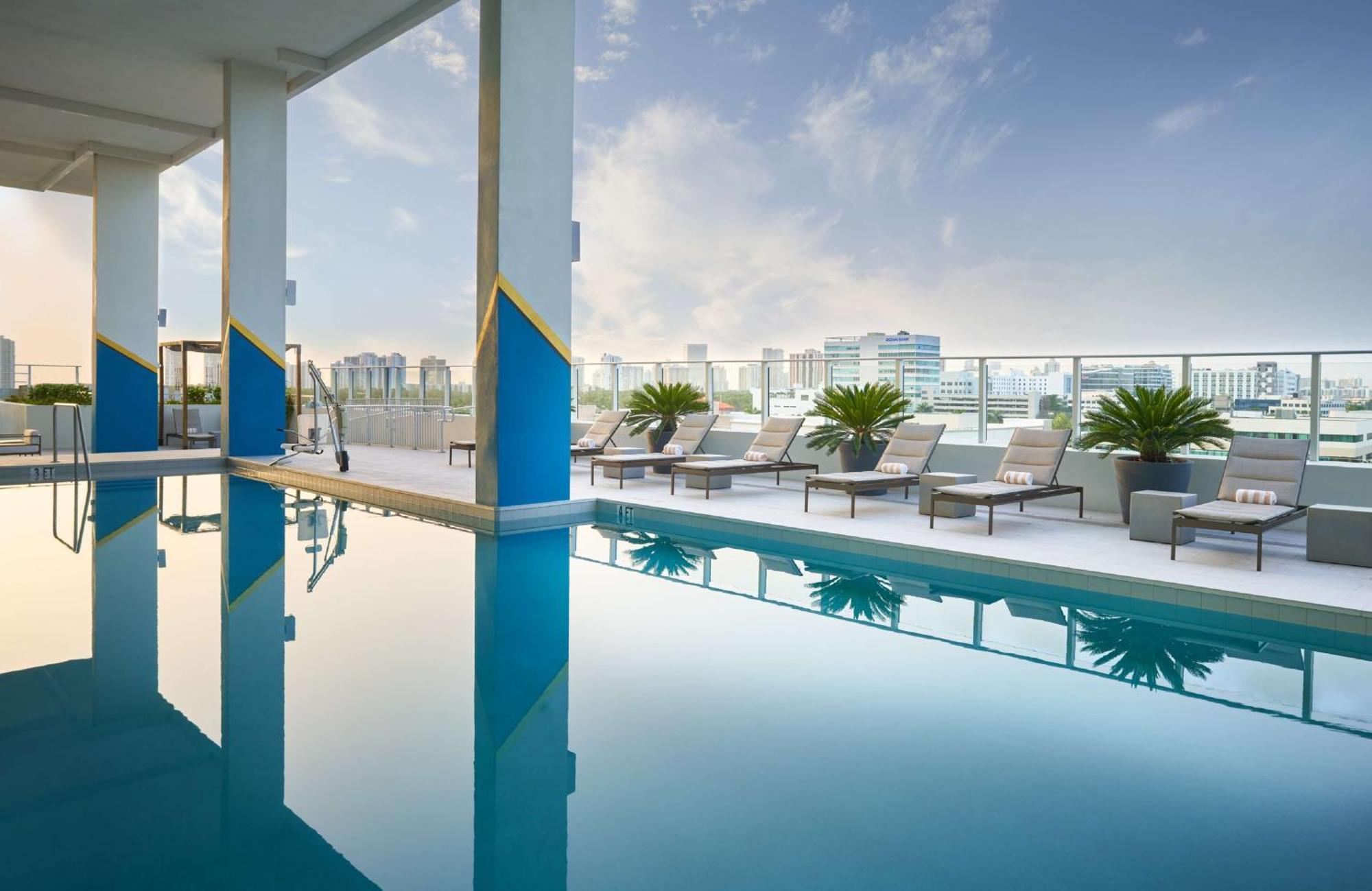 Serena Hotel Aventura Miami, Tapestry Collection By Hilton Exterior photo